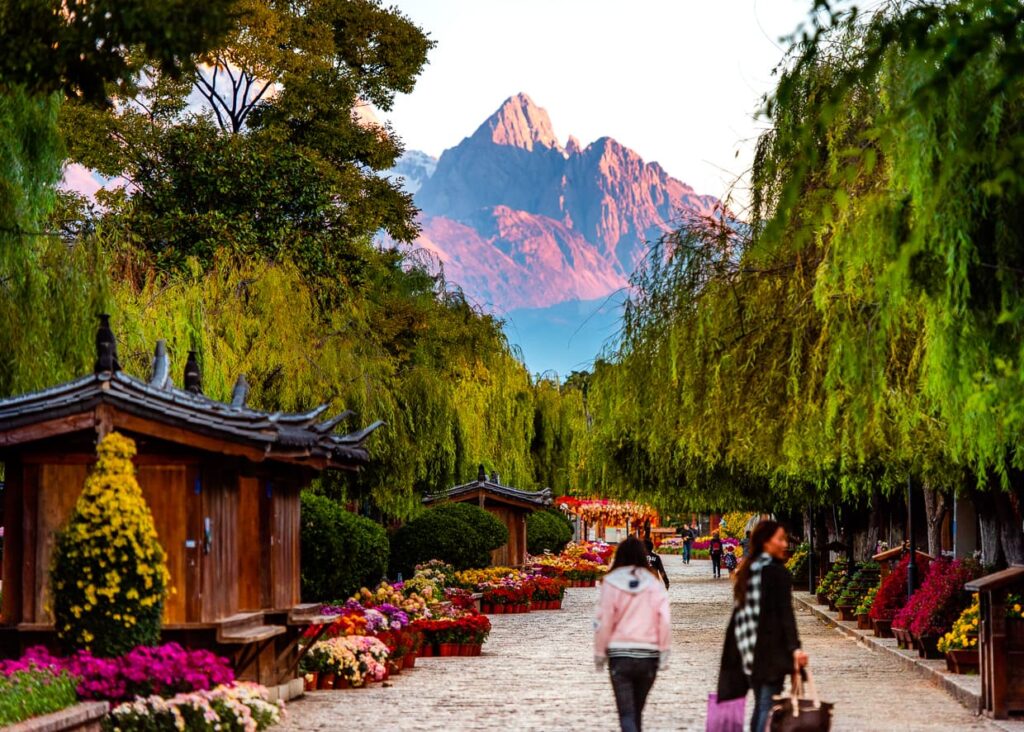 A Food Lover’s Guide to the Culinary Delights of Lijiang Ancient Town