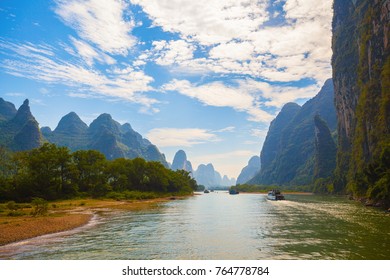 Lijiang River Scenic Area: A Photographer’s Paradise