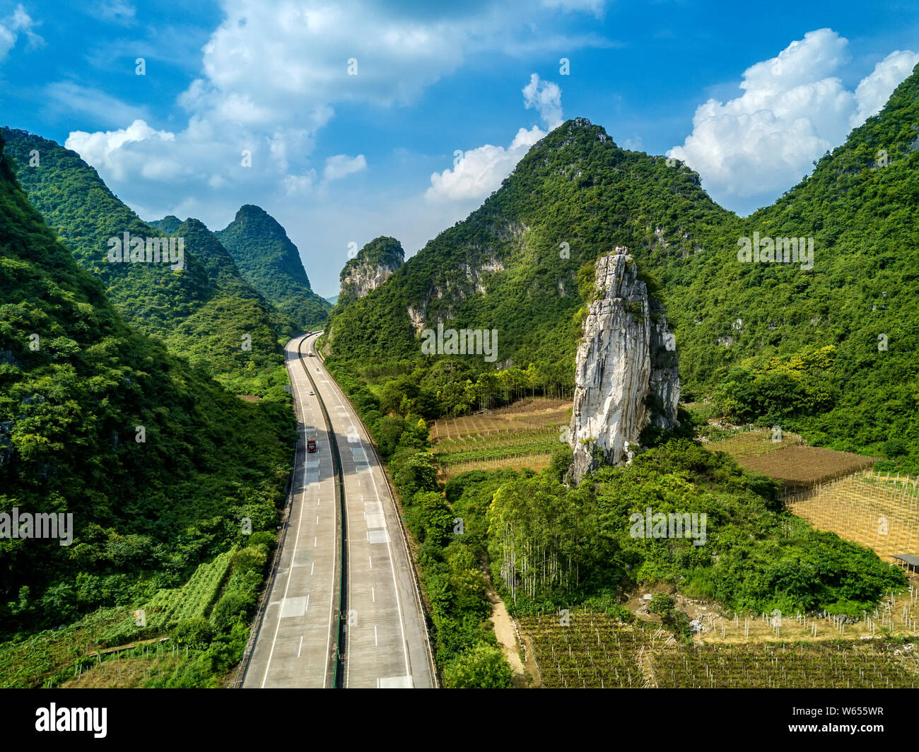 A scenic view of liuzhou yufeng mountain
