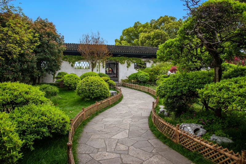 A scenic view of liyuan garden