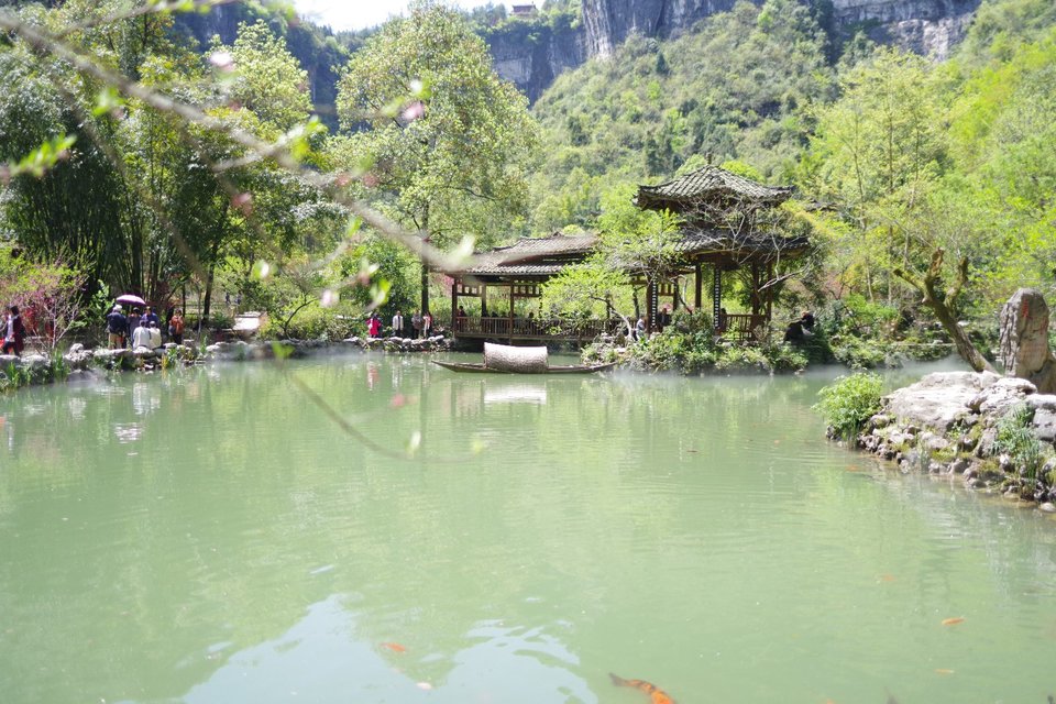A scenic view of longgang taohuayuan scenic area