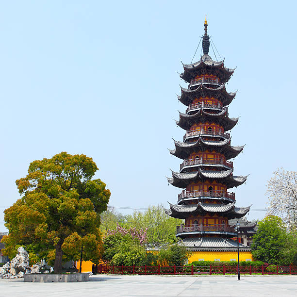 A scenic view of Longhu Pagoda