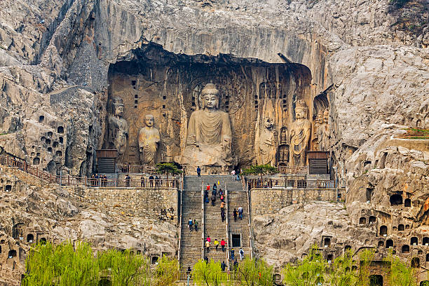 A scenic view of Longmen Si Zhuozhang