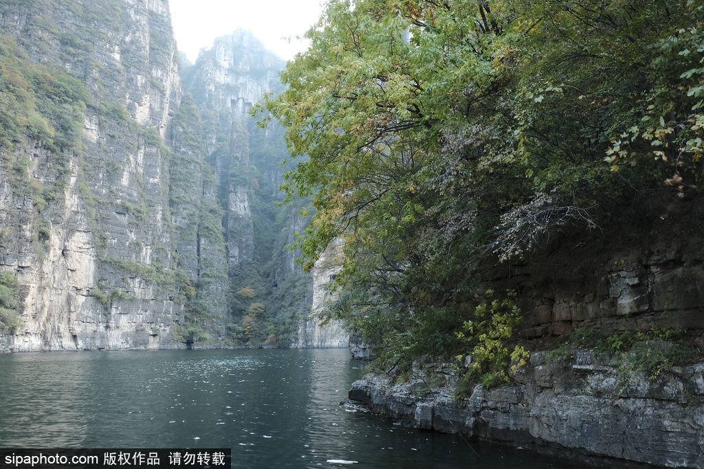 A scenic view of longqing_gorge