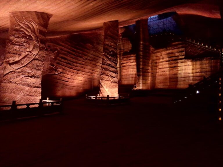 A Traveler’s Guide to Longyou Grottoes: Must-See Sights and Secrets