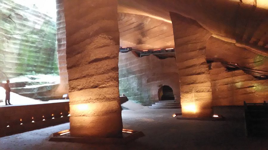 A scenic view of longyou grottoes