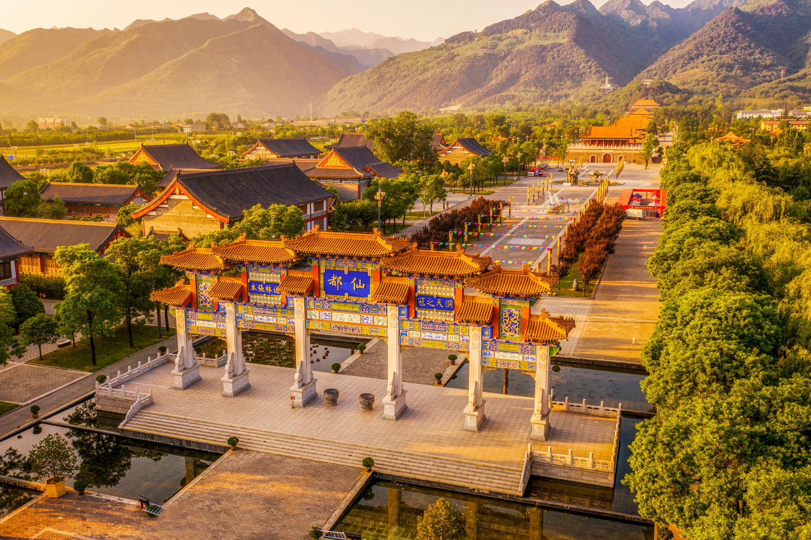 A scenic view of louguantai_forest_park