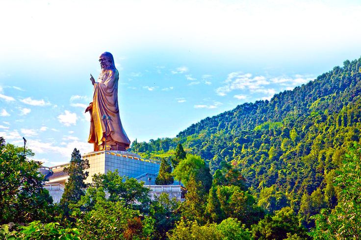 A scenic view of louguantai_forest_park