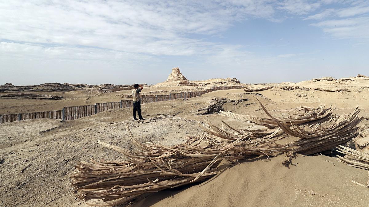 A scenic view of loulan ancient city