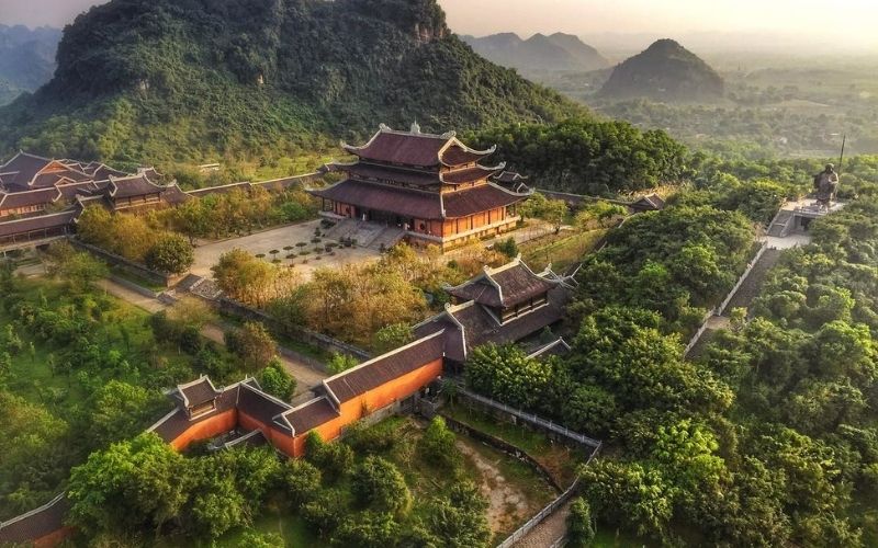 A scenic view of Lu Ancient City