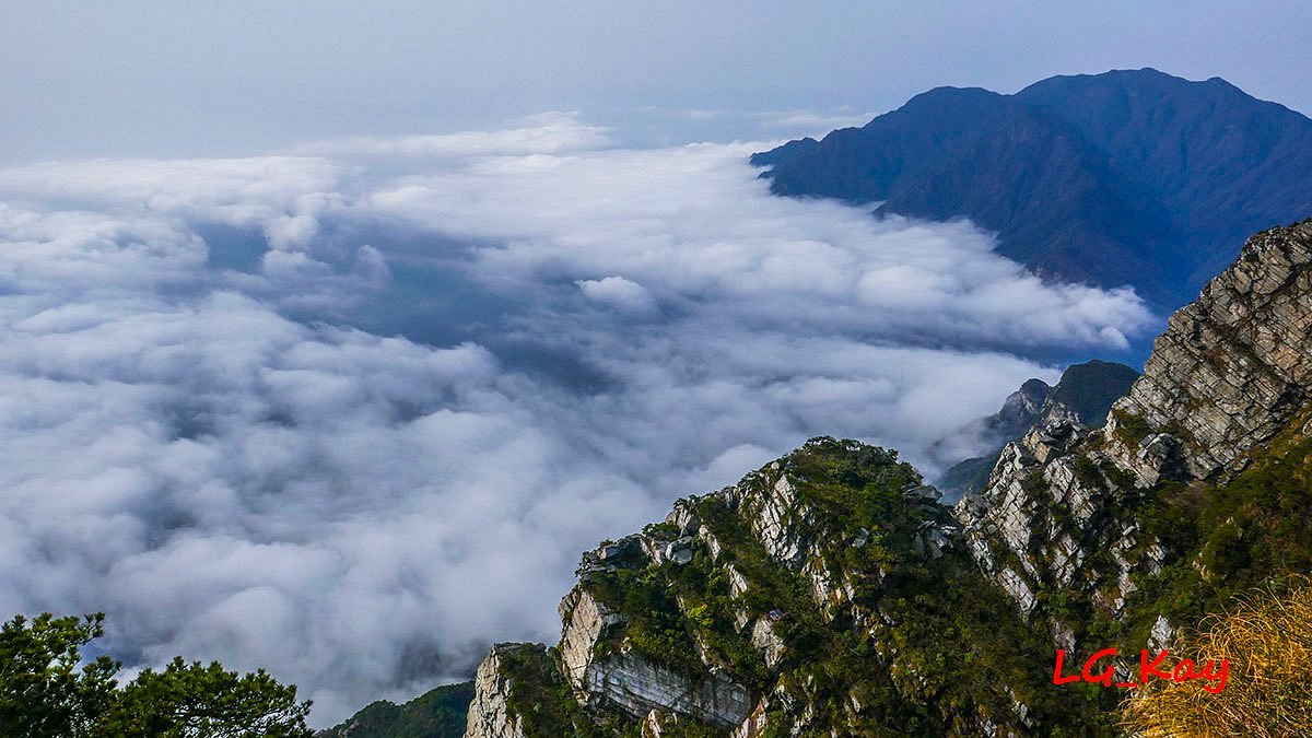 A scenic view of Lushan Scenic Area
