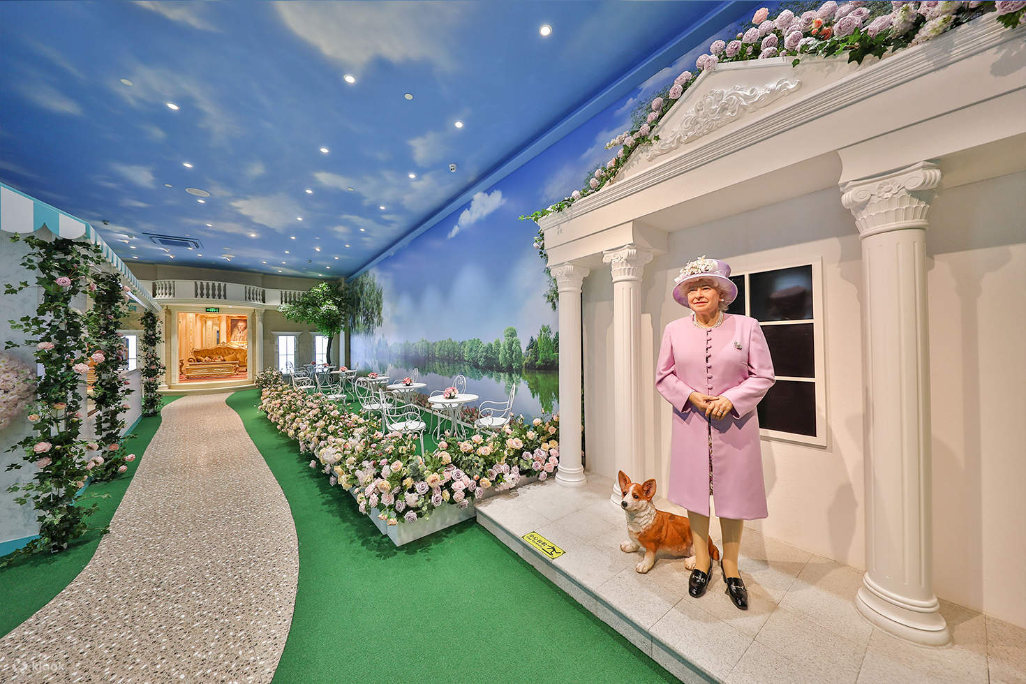 A scenic view of madame_tussauds_shanghai