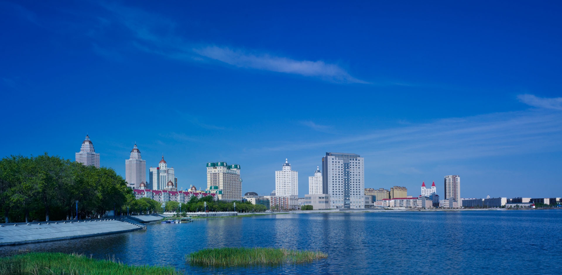 A scenic view of manzhouli_sino_russian_border_tourism_area