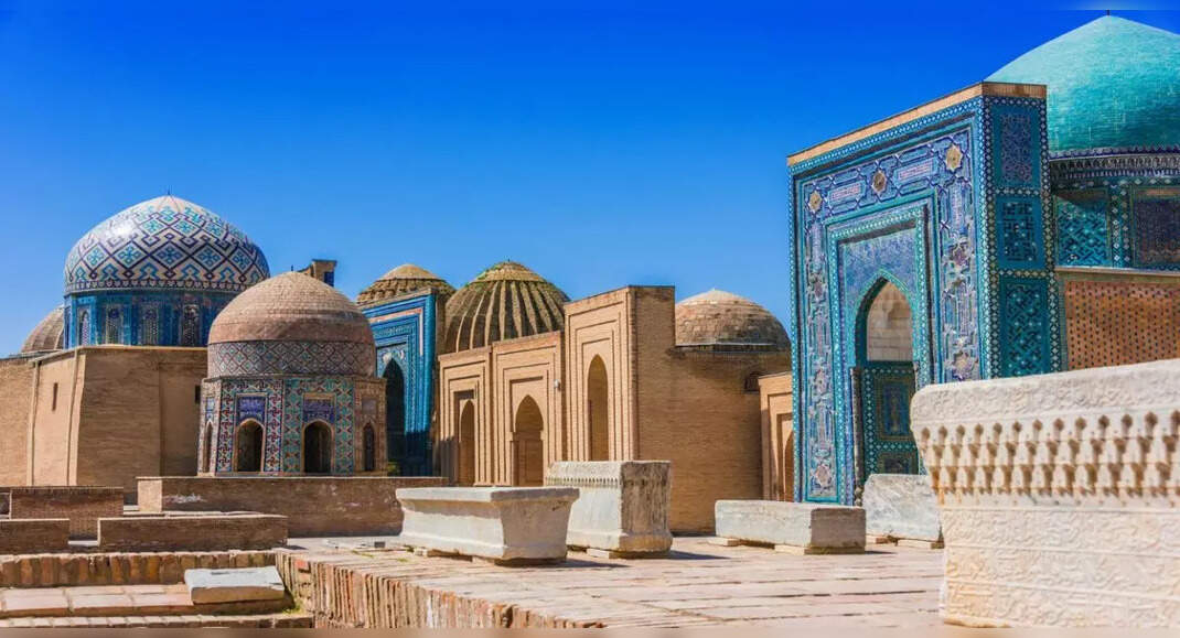 A scenic view of maoershan_tombs