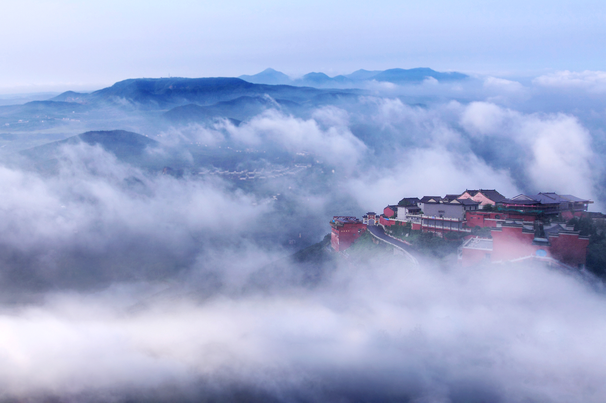 A scenic view of maoershan_tombs