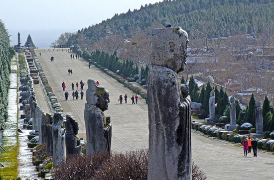 A scenic view of mausoleum_of_emperor_gaozong_of_tang_and_wu_zetian_qianling