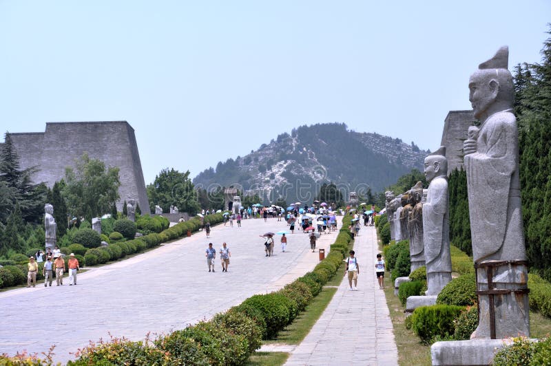 A scenic view of mausoleum_of_emperor_gaozong_of_tang_and_wu_zetian_qianling