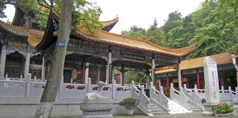 Unraveling the Heritage of the Mausoleum of Emperor Yan: A Must-Visit for History Buffs