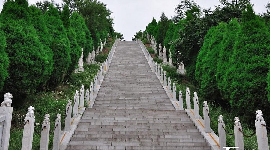 A scenic view of Mausoleum Of Emperor Yan