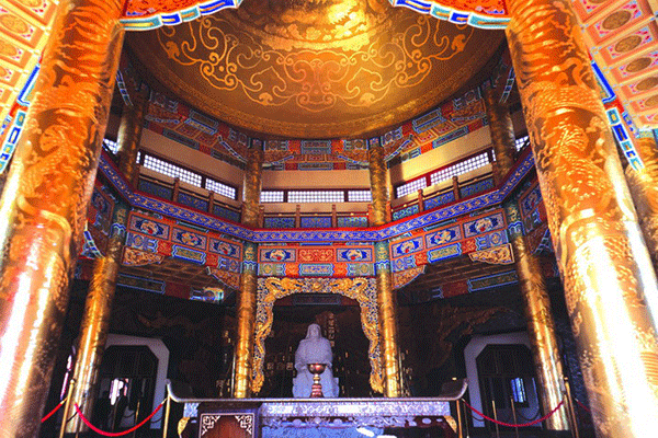 A scenic view of mausoleum_of_genghis_khan
