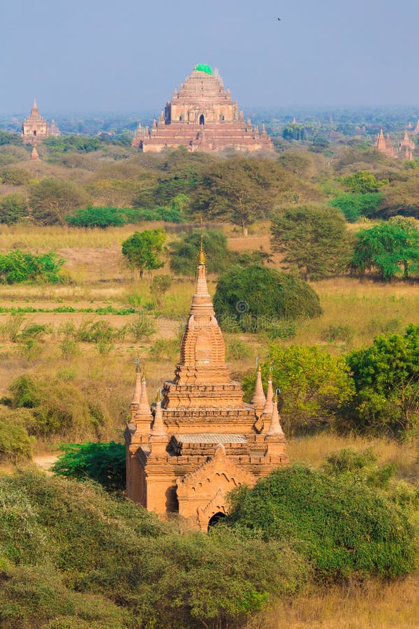 A scenic view of meilang_sister_pagodas