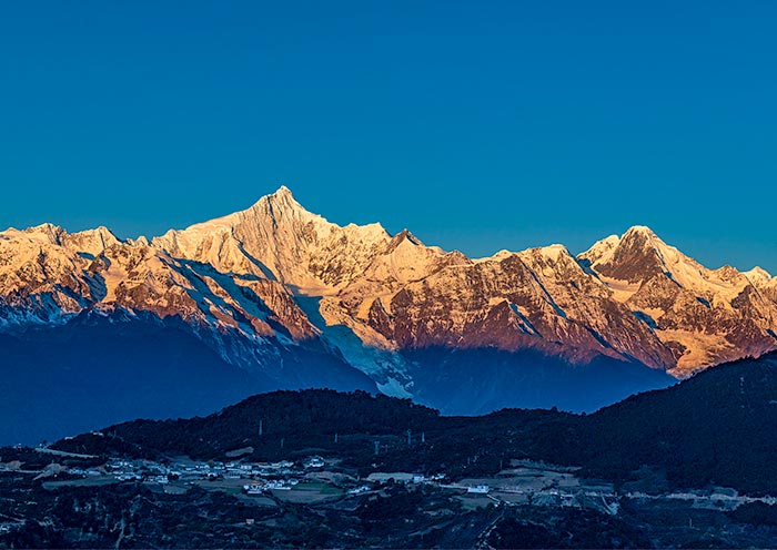 A scenic view of meili snow mountain