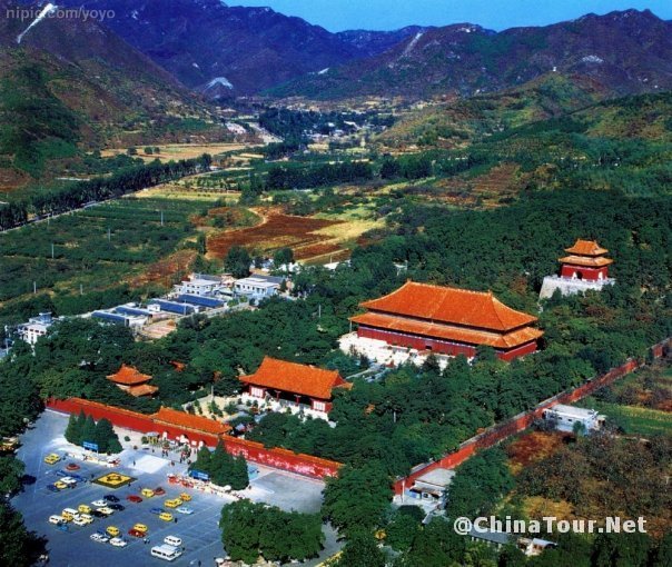 A scenic view of ming_tombs