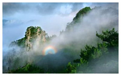 A scenic view of Mingyue Mountain