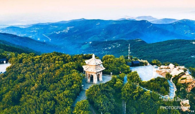 Unlock the Secrets of Mount Huaguo: A Journey through Myth and Nature