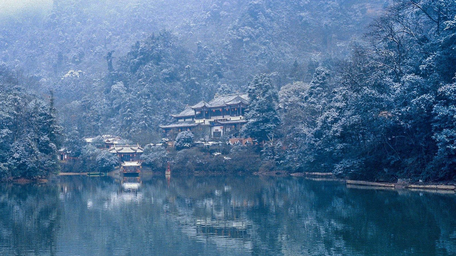 A scenic view of mount qingcheng
