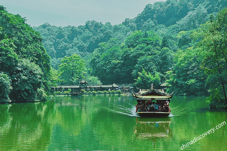 A scenic view of mount qingcheng