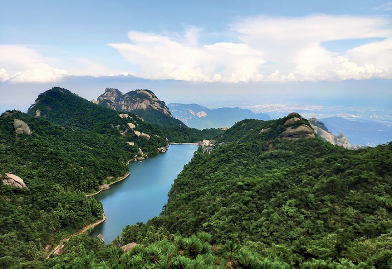 A scenic view of mount tianzhu