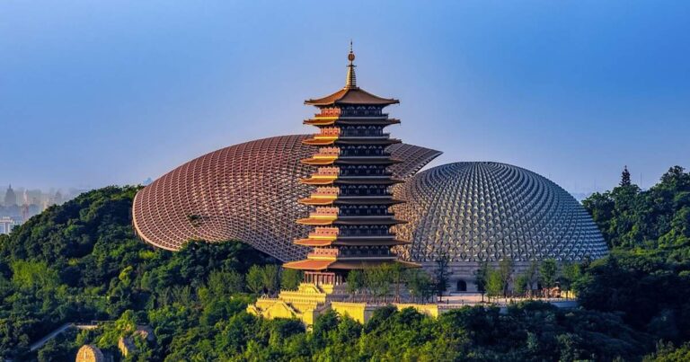 Experience the Grandeur of Nanjing Presidential Palace: Why It Should Be on Your Travel Itinerary