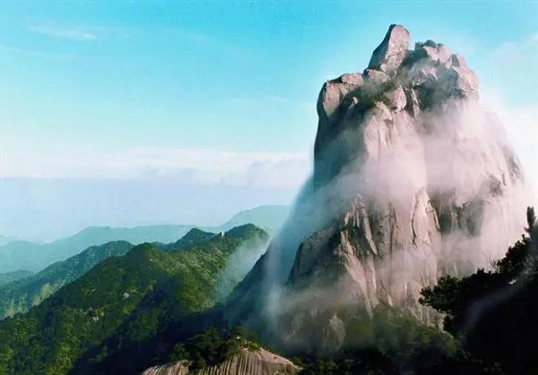 A scenic view of Nanyue Hengshan
