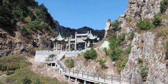 A scenic view of niubeiliang_national_forest_park
