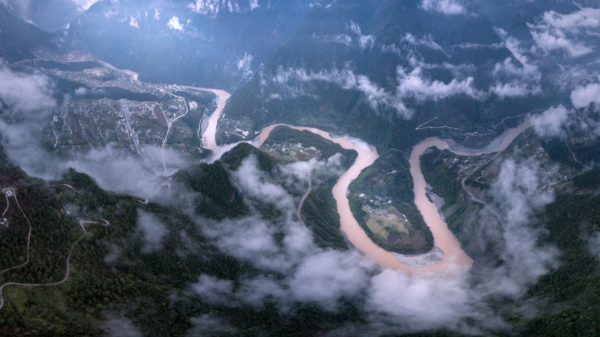 A scenic view of nujiang grand canyon