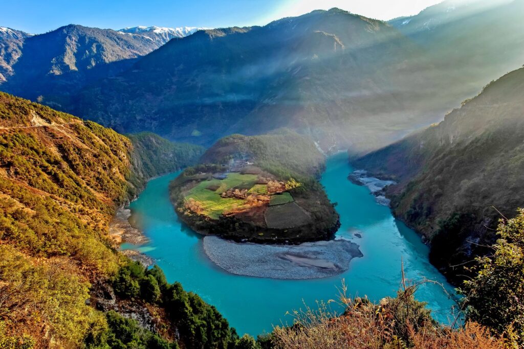 Explore the Stunning Landscapes of Nujiang Grand Canyon: A Journey Through Time