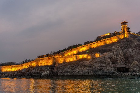 A scenic view of Penglai Pavilion