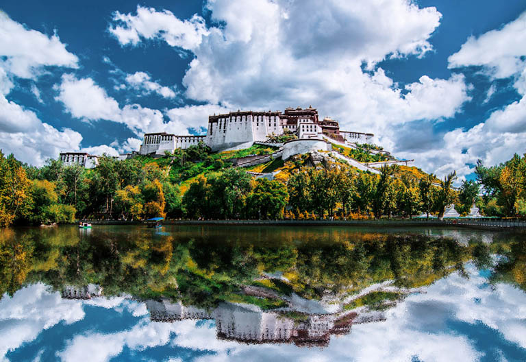 A scenic view of potala palace complex