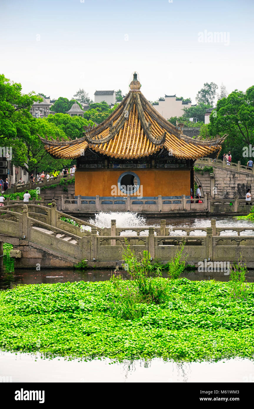 A scenic view of Pujiu Temple