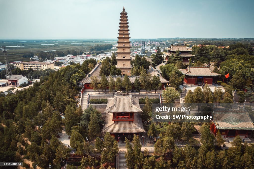 A scenic view of Pujiu Temple