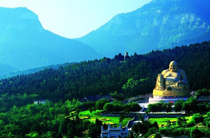 A scenic view of Qianfo Cliff Statues Jinan