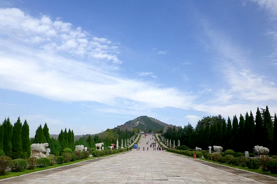 A scenic view of qianling_mausoleum_scenic_area