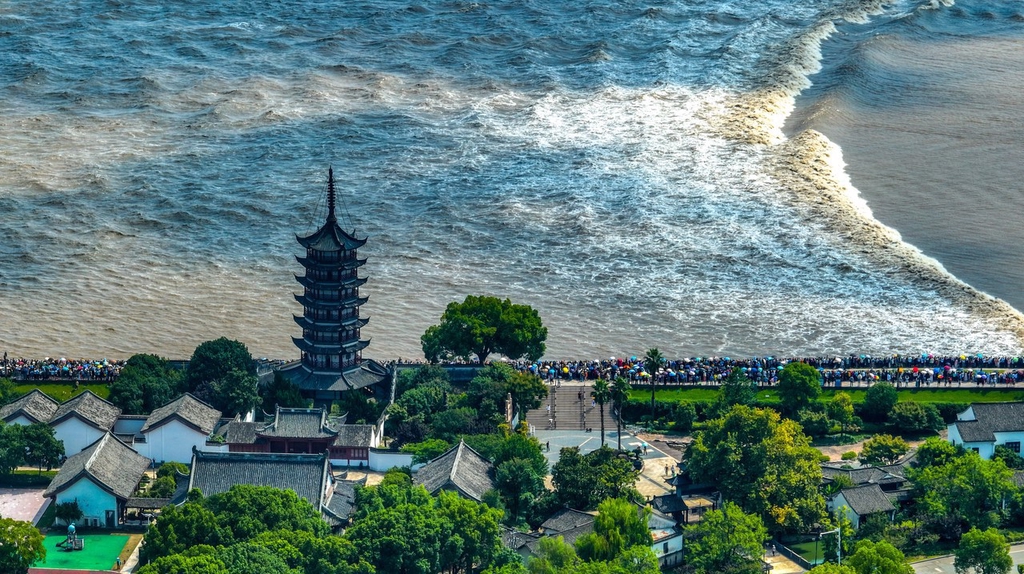 A scenic view of qiantang river seawall