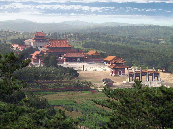 A scenic view of Qing Eastern Tombs