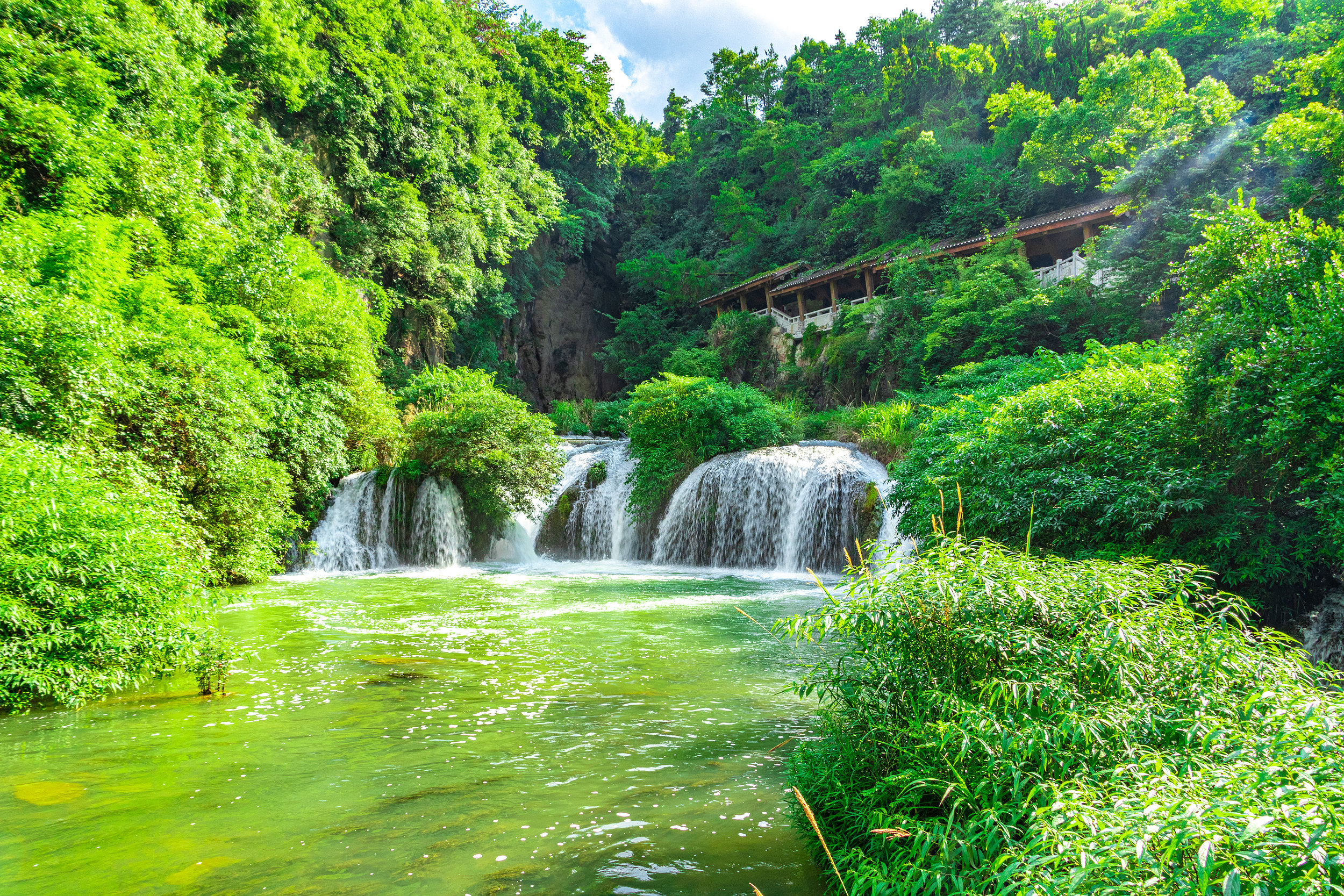 A scenic view of Qing Tian He
