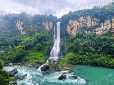 A scenic view of Qing Tian He
