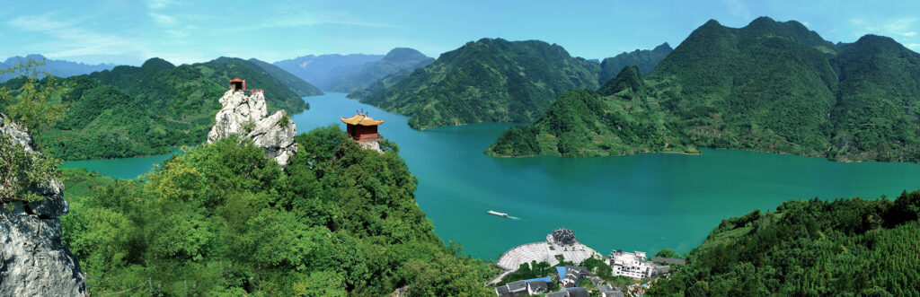 Experience the Serenity of Qingjiang Gallery: An Insider’s Travel Guide