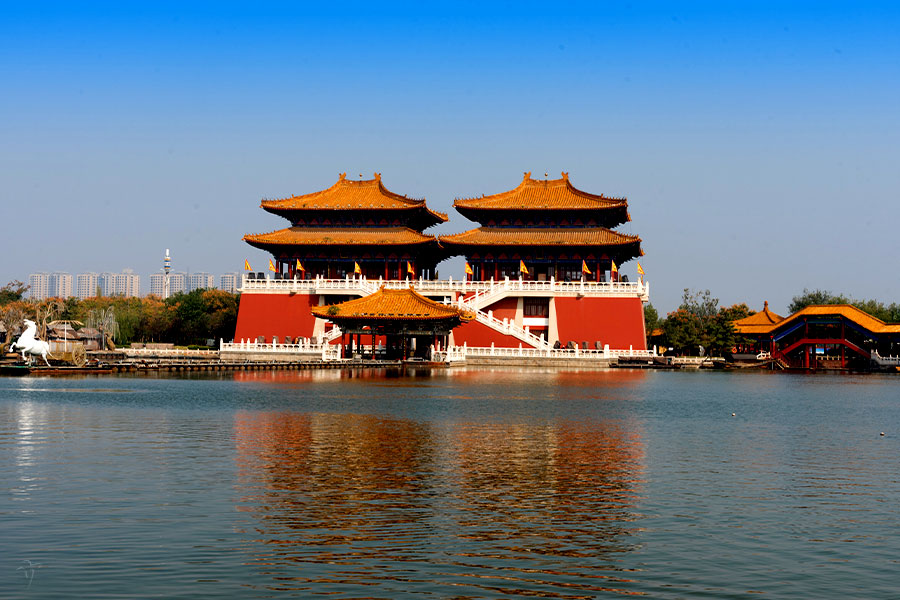 A scenic view of Qingming Shanghe Yuan