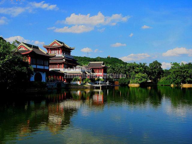 Discover the Breathtaking Beauty of Qingxiu Mountain: A Traveler’s Guide
